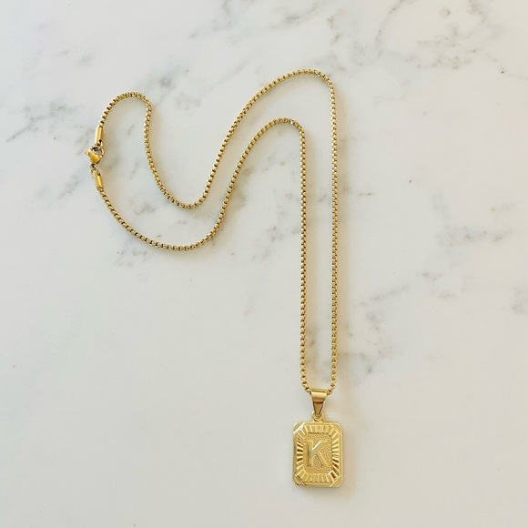 Gold fill “K” initial necklace - Picture 3 of 4